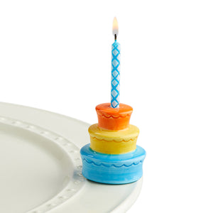 NF - A194 Birthday Cake with Candle
